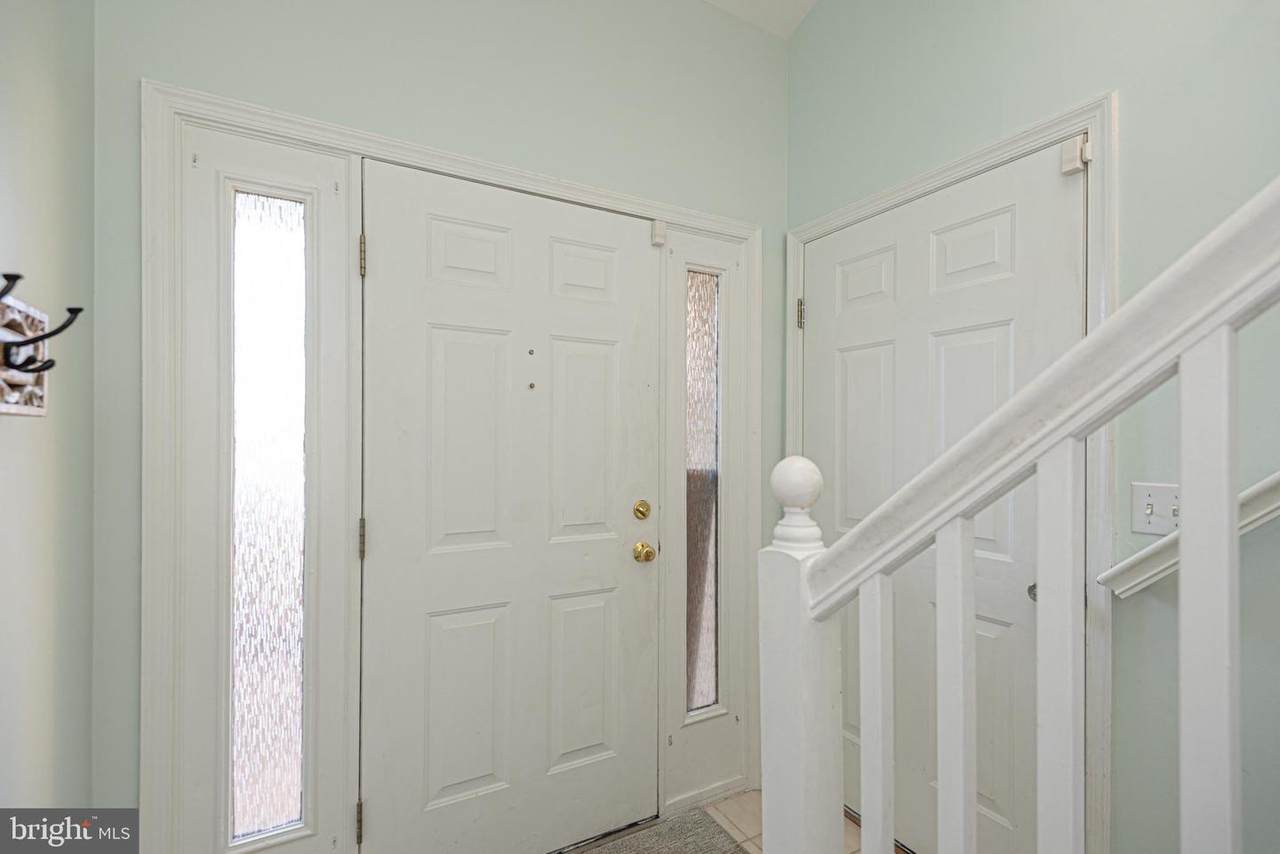 https://bt-photos.global.ssl.fastly.net/brightmls/1280_boomver_1_804586310422-2.jpg
