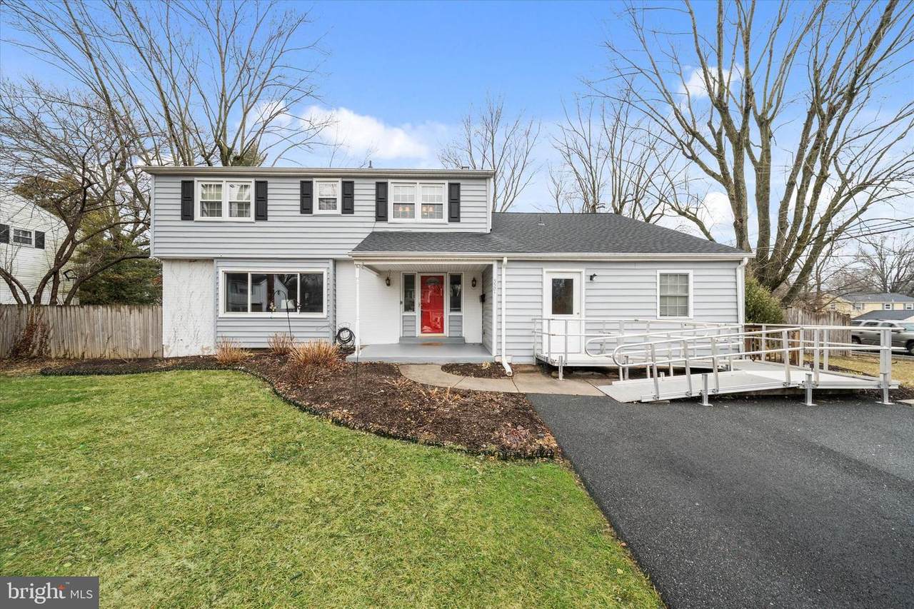 3301 Englewood Road - Photo 1