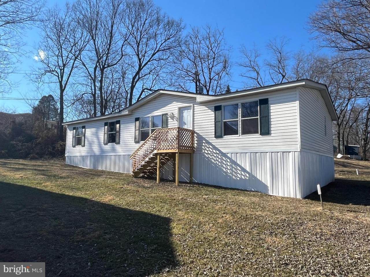 68 Gail Drive - Photo 1