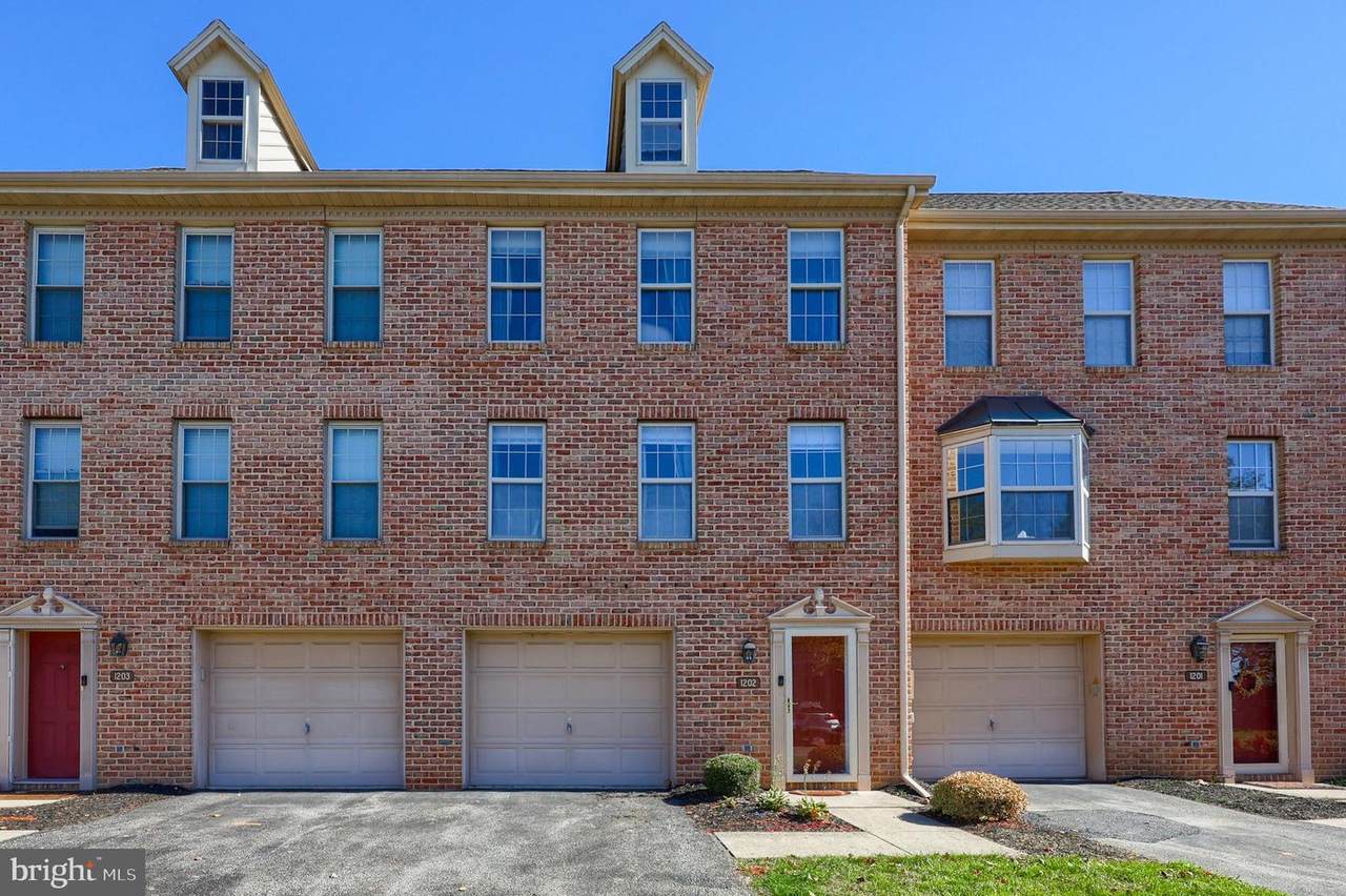 1202 Skyview Drive - Photo 1