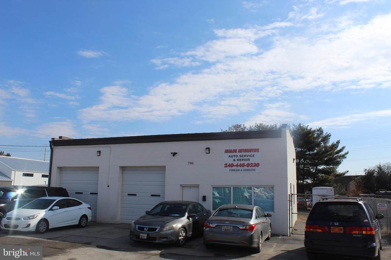 706 East Street - Photo 1