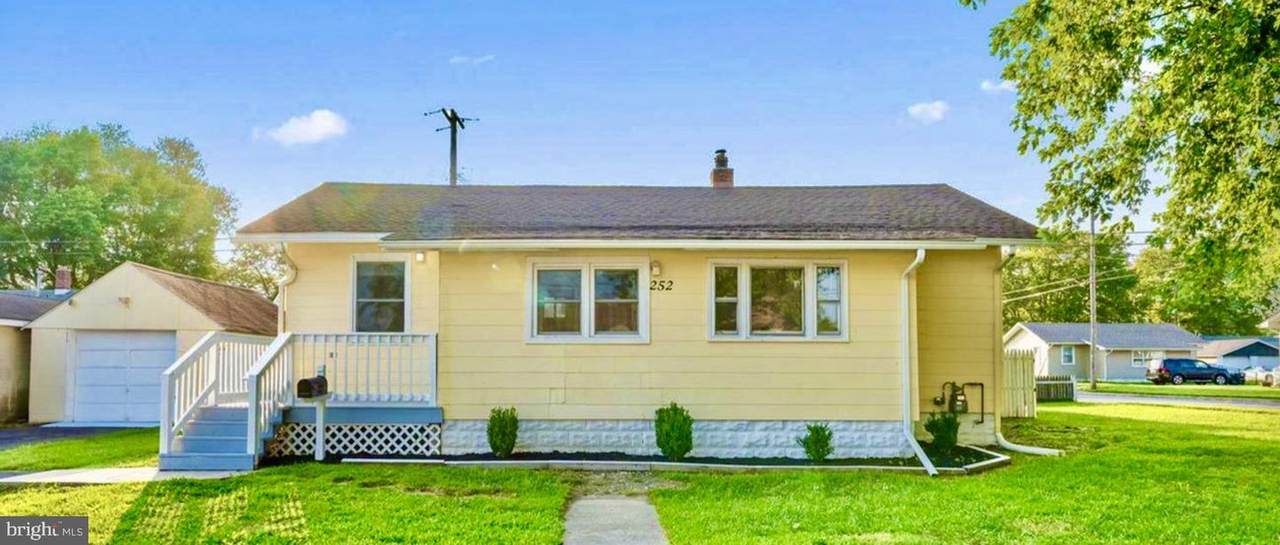 252 G Street - Photo 1