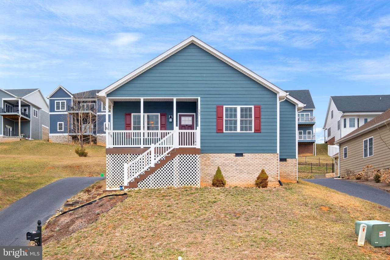 121 Beauregard Drive - Photo 1