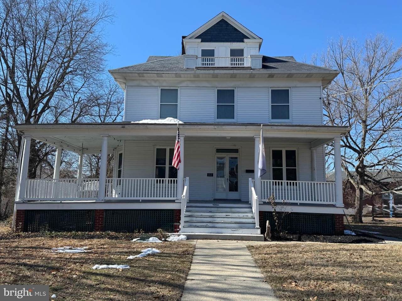 112 5TH Avenue - Photo 1