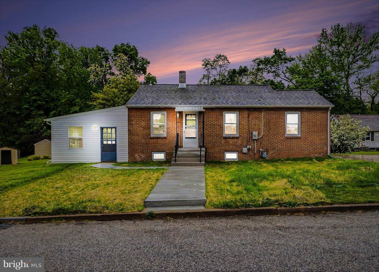 403 Edmund Street - Photo 1