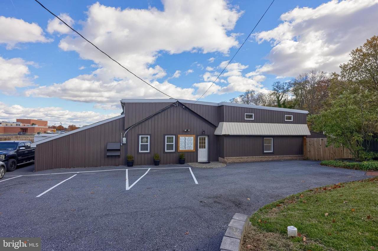 837 Centerville Road - Photo 1