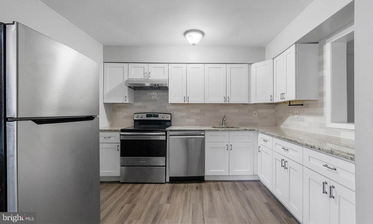 607 Bromley Ests Estate - Photo 1