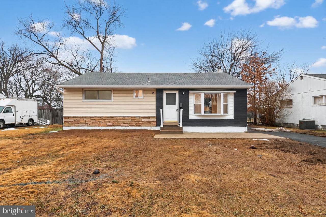 904 Arthur Avenue - Photo 1