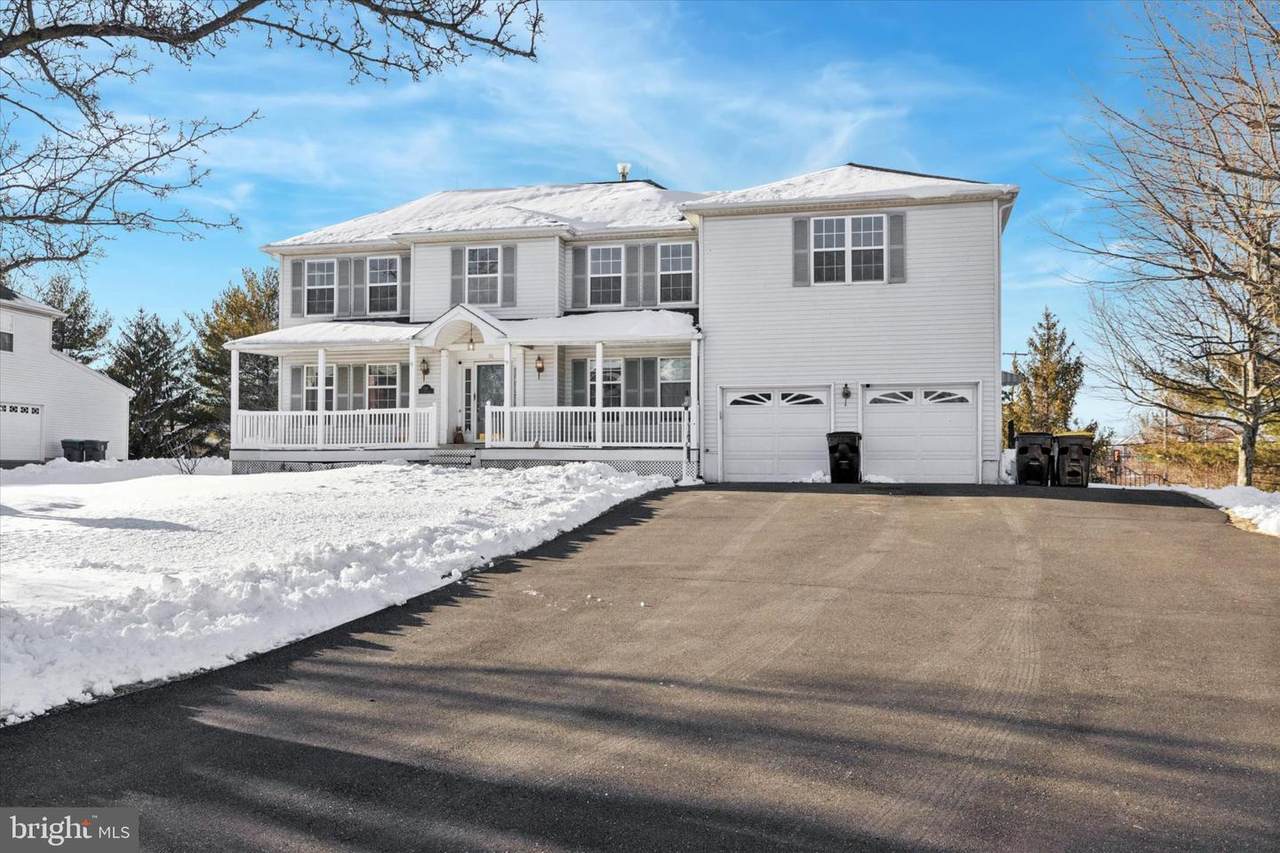 111 Clayton Court - Photo 1