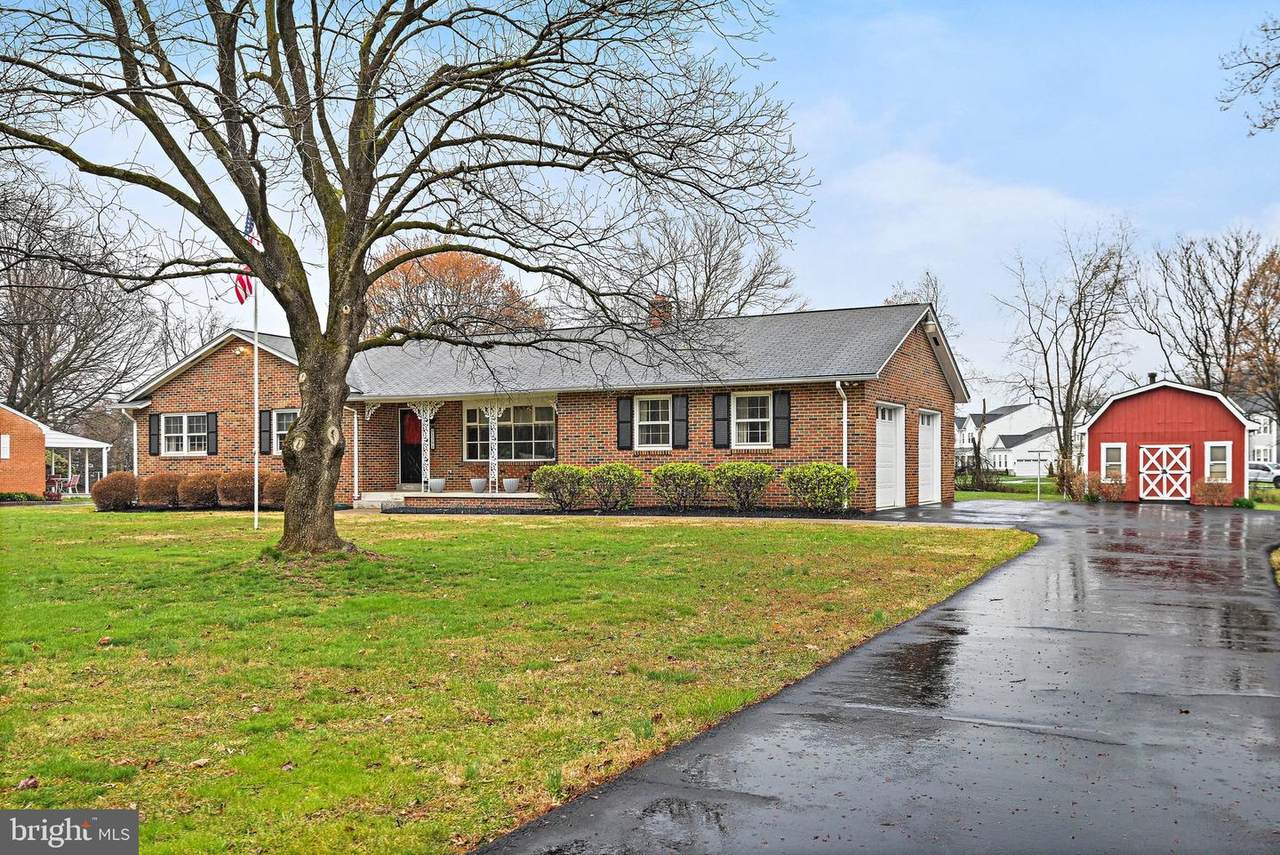 1398 King Street - Photo 1