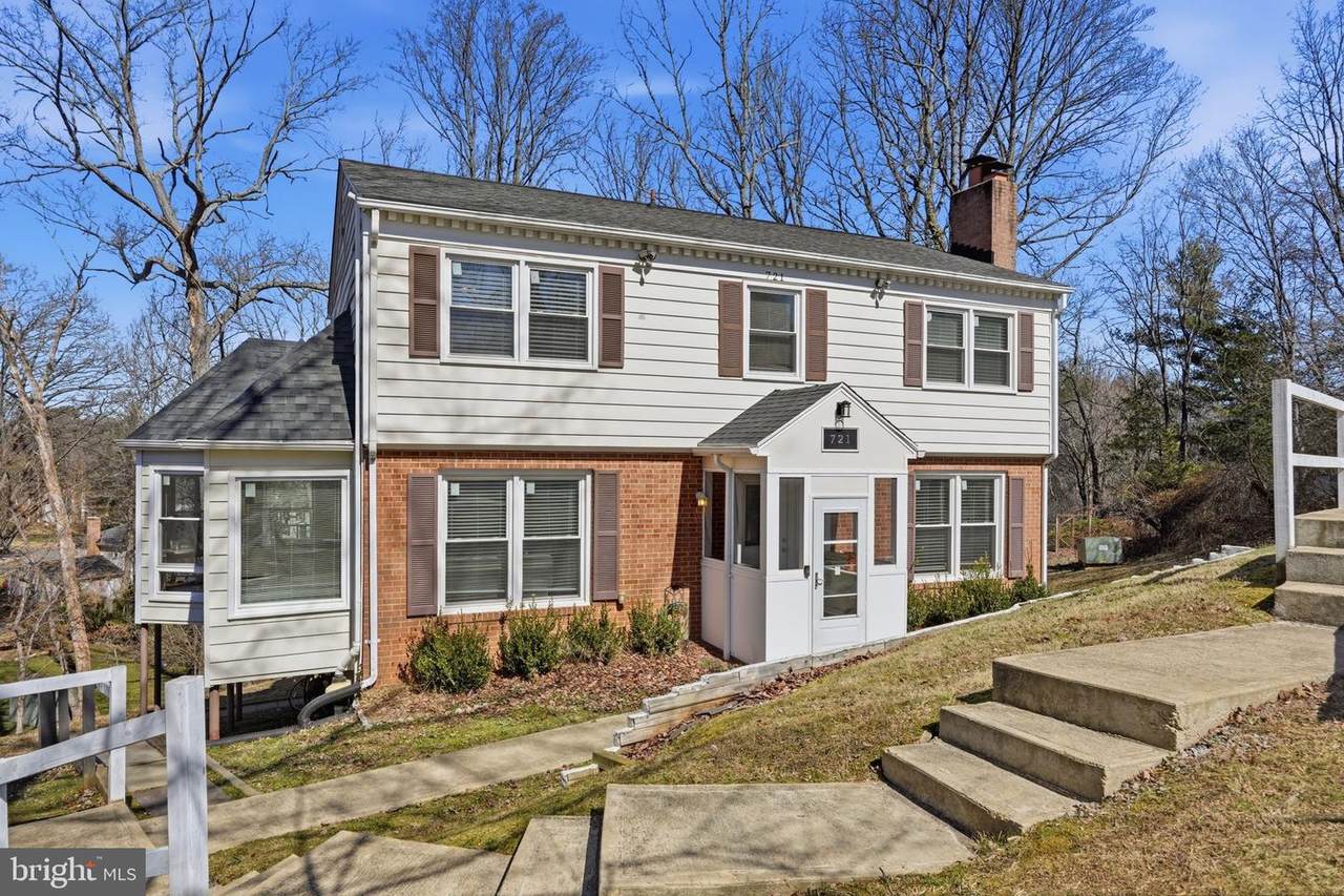 721 Upham Place - Photo 1