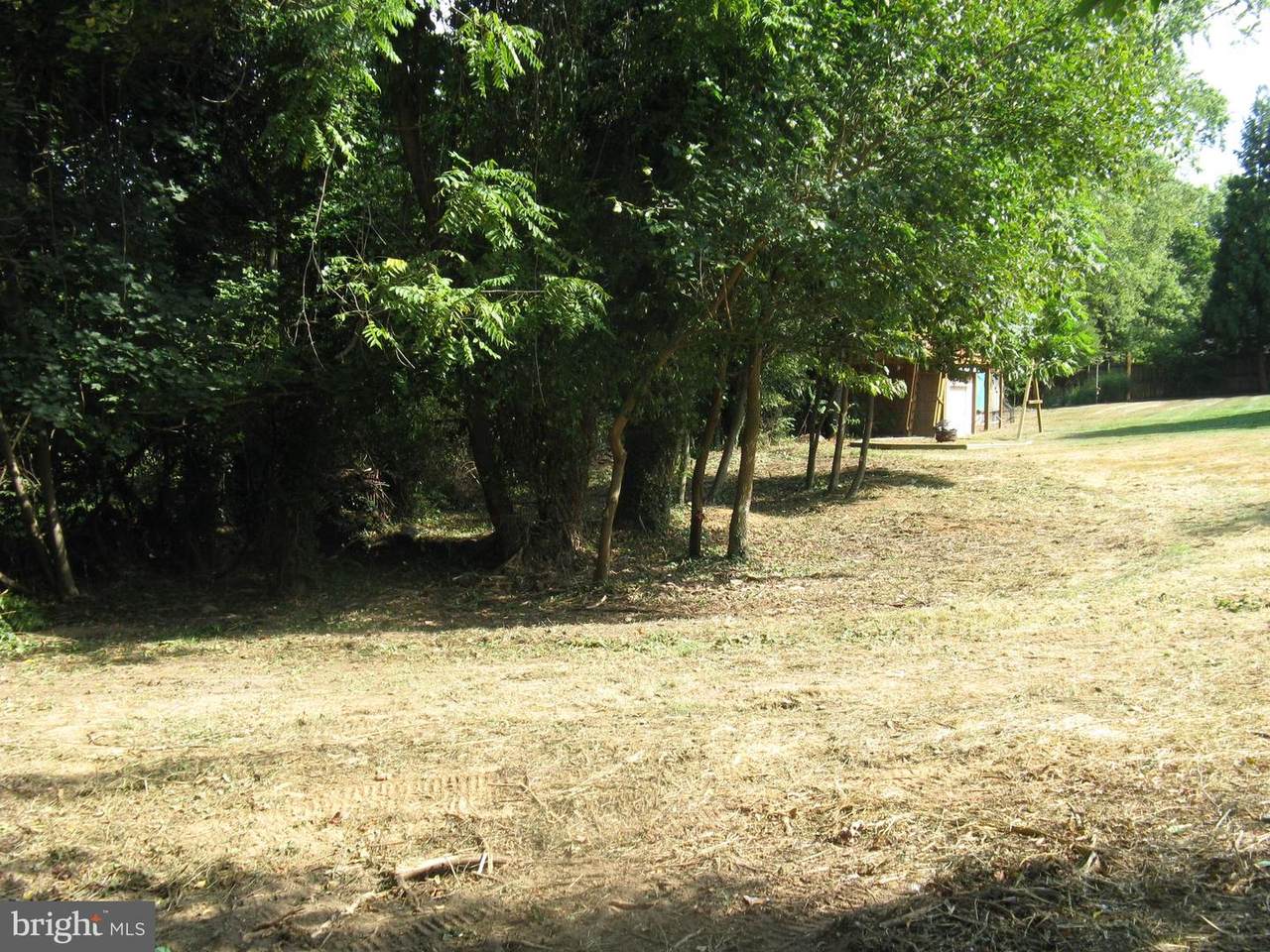 https://bt-photos.global.ssl.fastly.net/brightmls/1280_boomver_1_804601449594-2.jpg