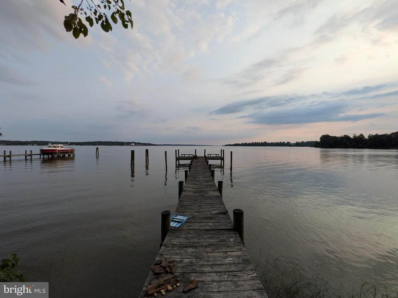 https://bt-photos.global.ssl.fastly.net/brightmls/1280_boomver_1_804601796502-2.jpg