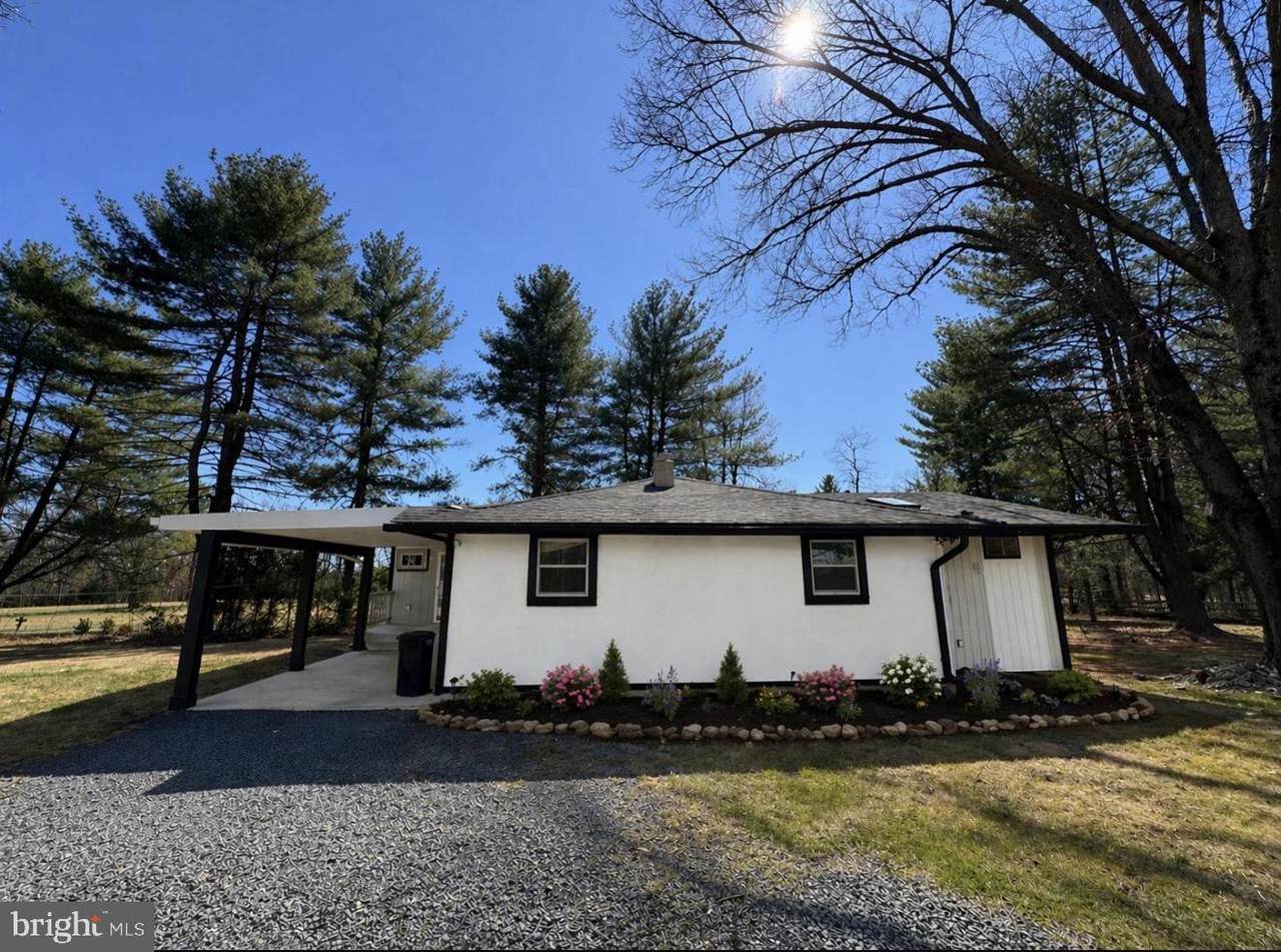 8405 Shirley Road - Photo 1