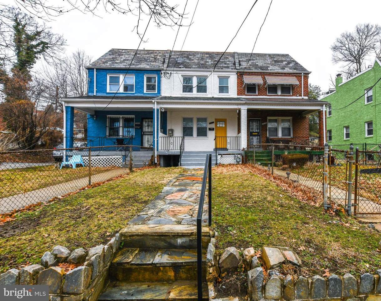 4010 Southern Avenue - Photo 1
