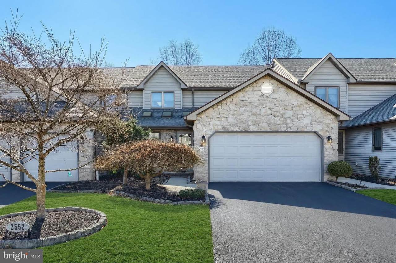 2552 Fairway Drive - Photo 1