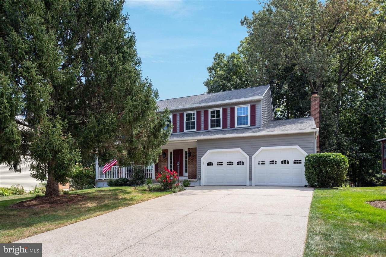 204 Pin Oak Court - Photo 1