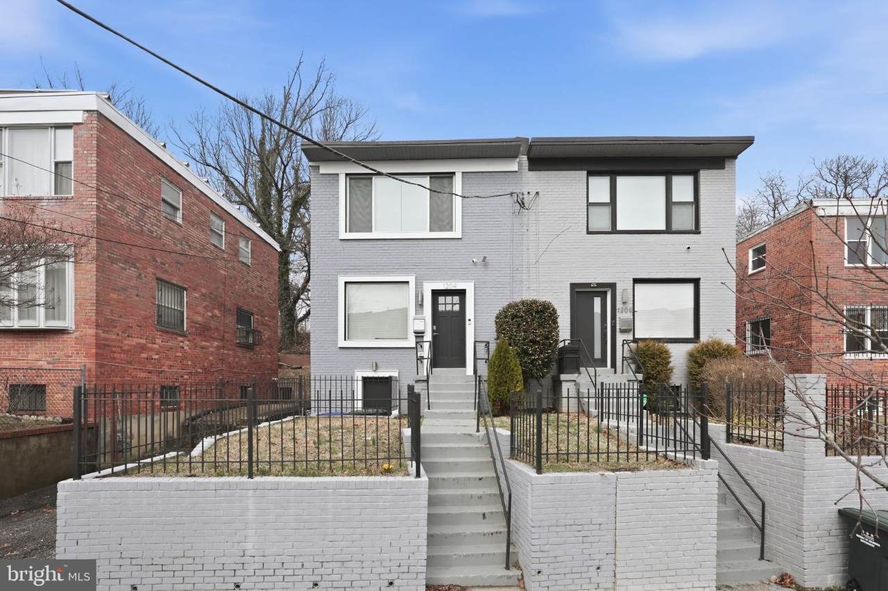 1204 Trenton Place - Photo 1