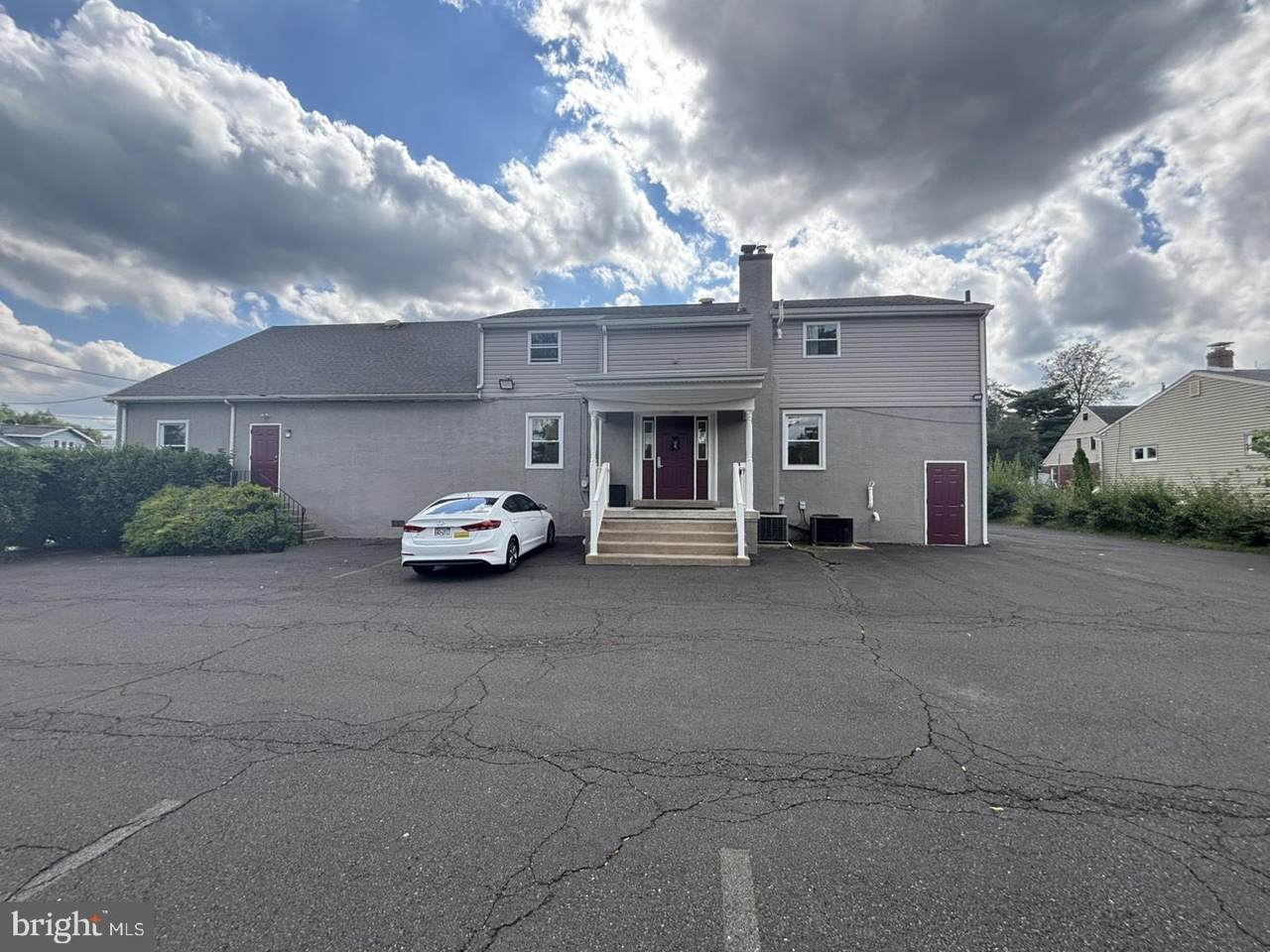 1000 York Road - Photo 1
