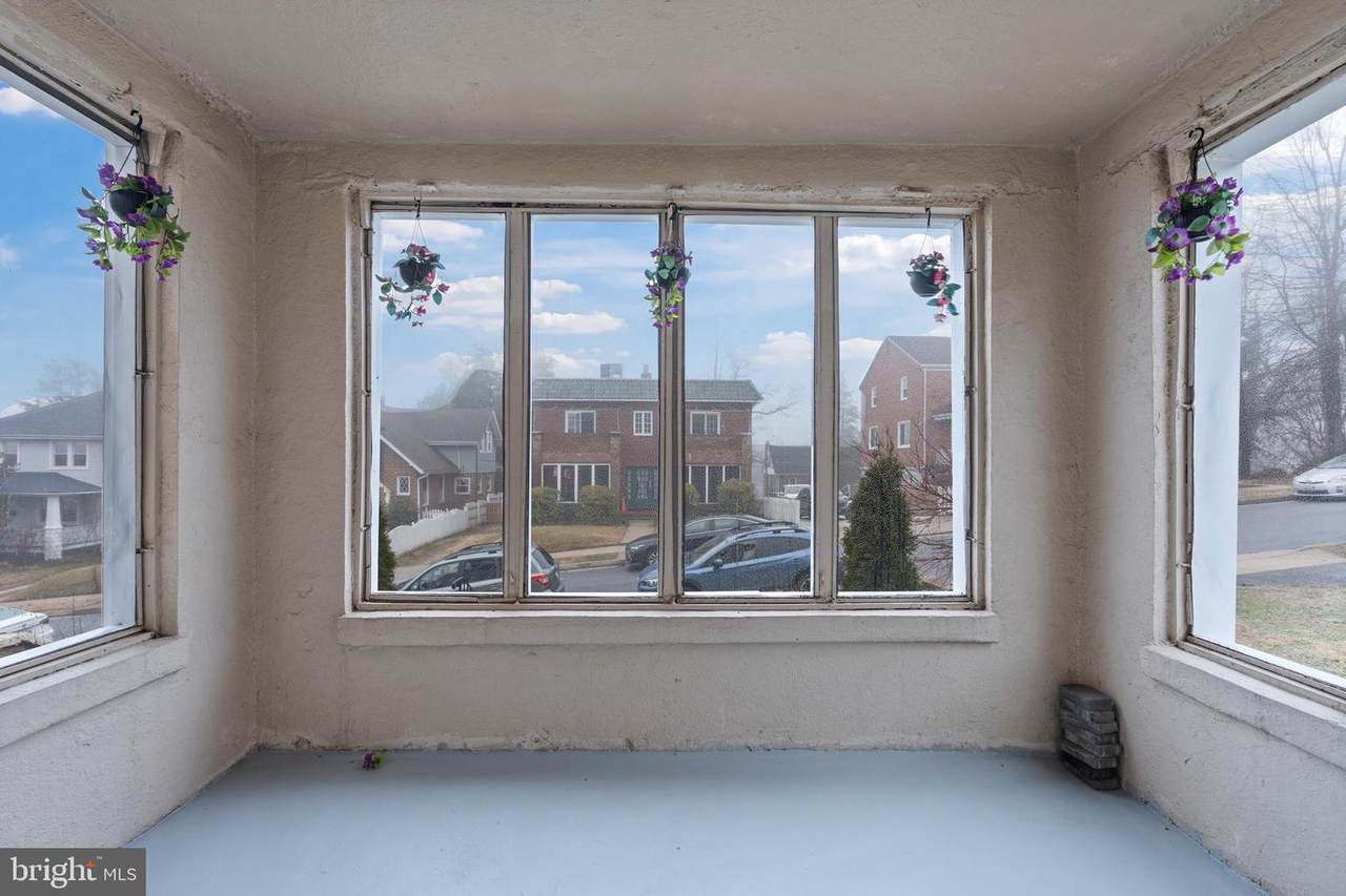639 Plymouth Road - Photo 1