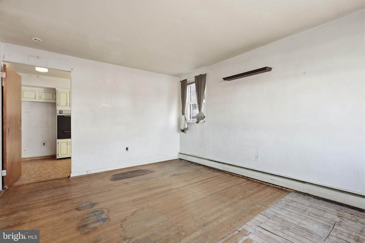 https://bt-photos.global.ssl.fastly.net/brightmls/1280_boomver_1_804615039148-2.jpg