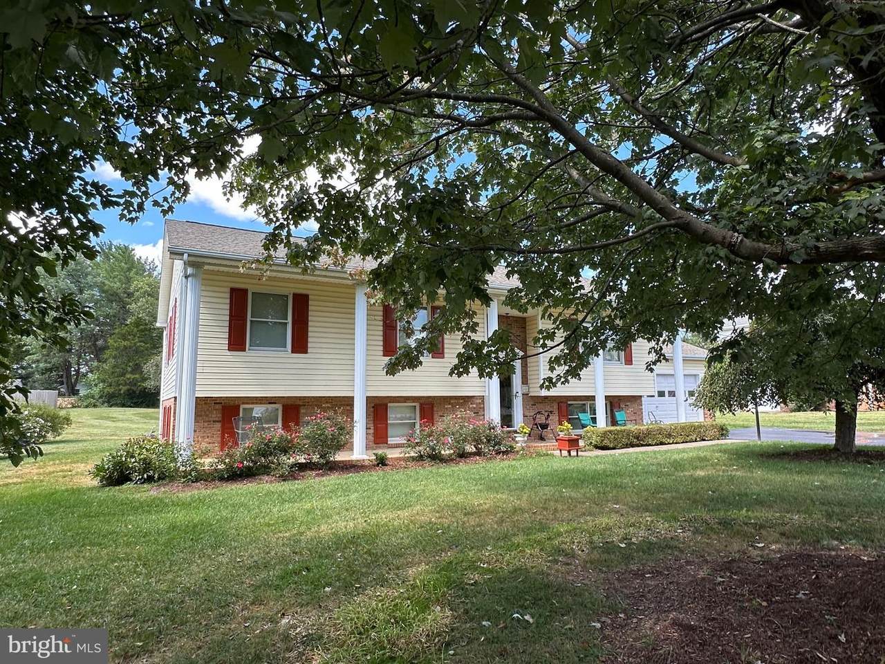 3 Meadow Lane - Photo 1