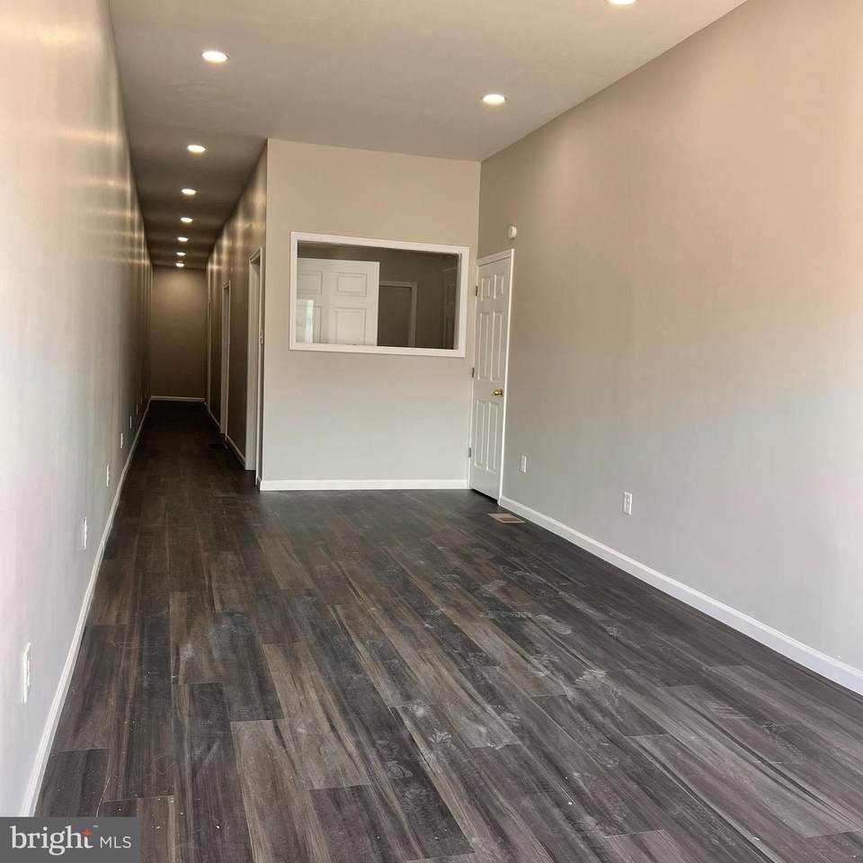 4810-12 Broad Street - Photo 1