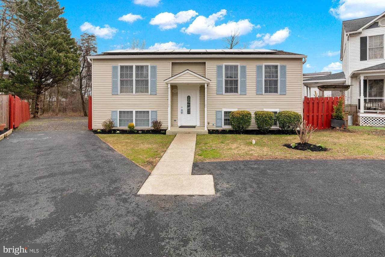 8252 Glen Court - Photo 1