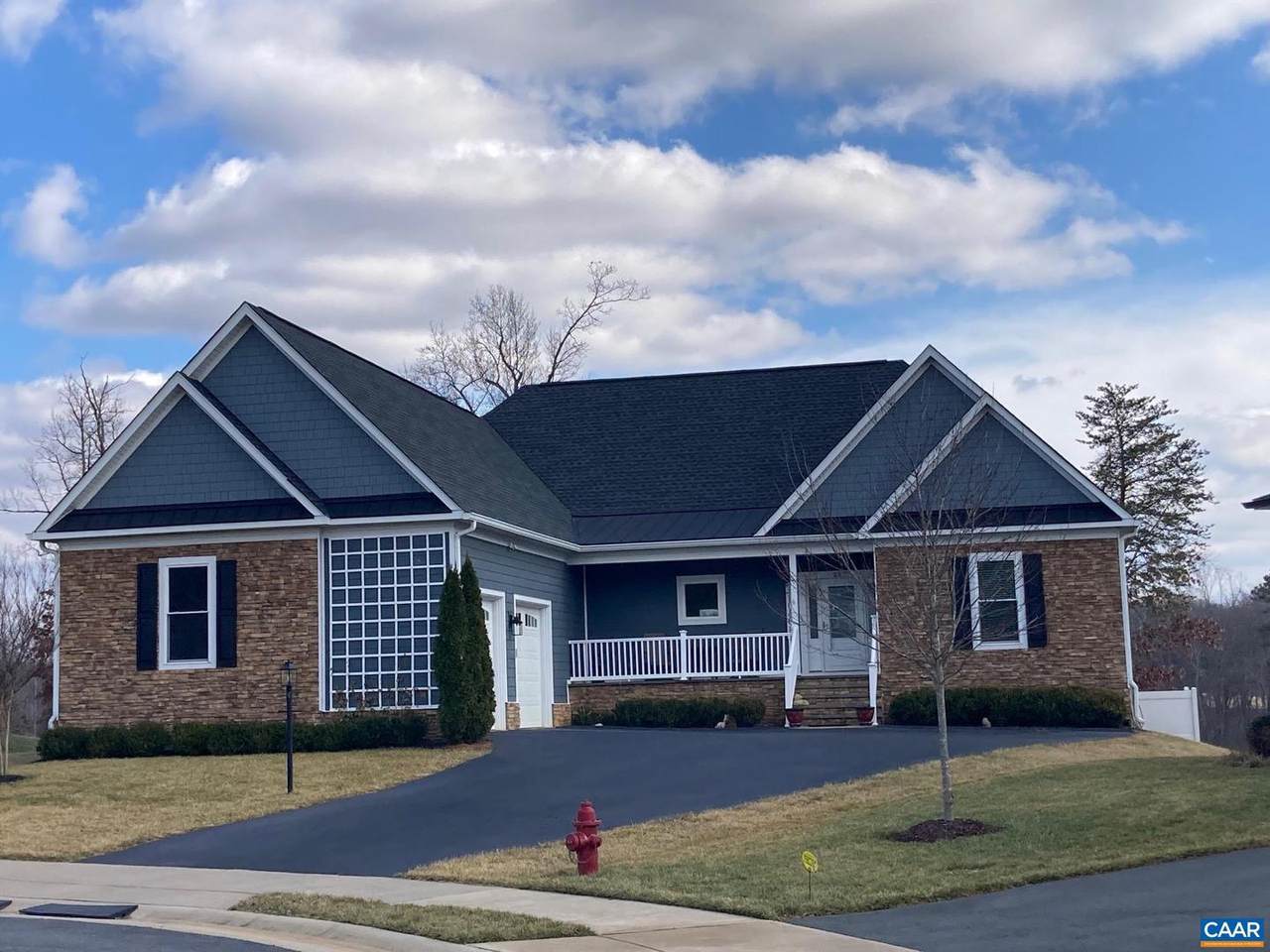 267 Heritage Dr - Photo 1