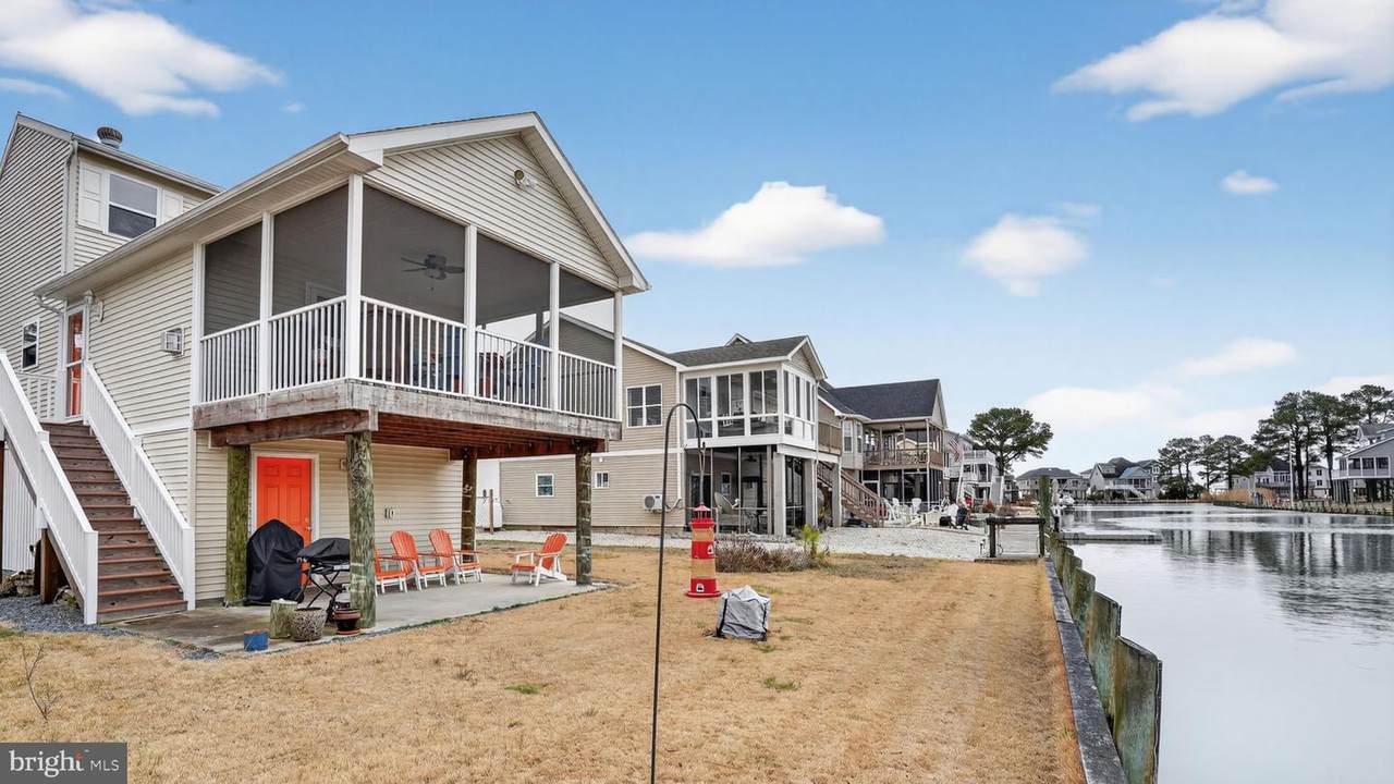 3290 Scimitar Way - Photo 1