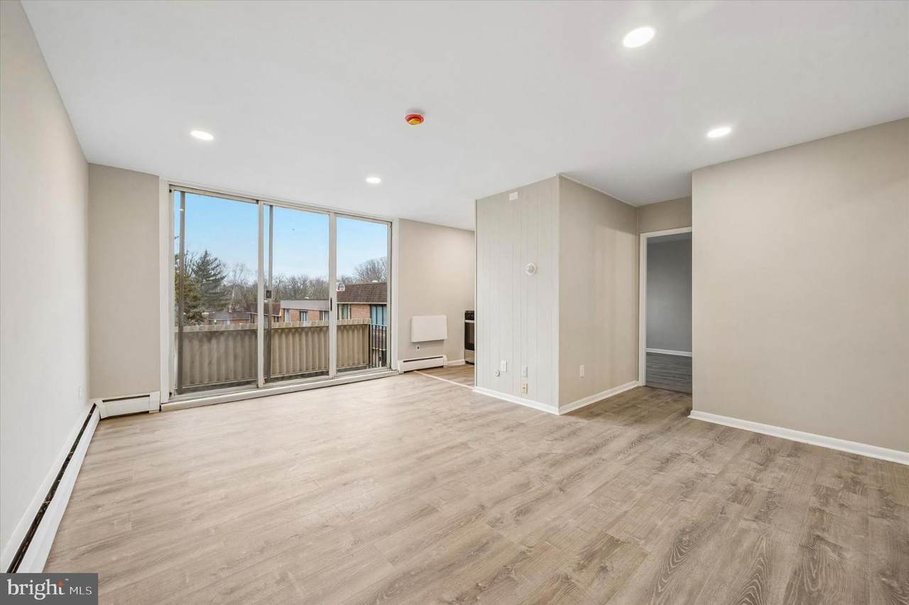 100 Glenolden Avenue - Photo 1