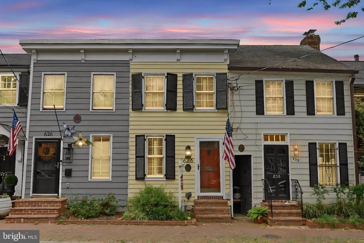 628 Saint Asaph Street - Photo 1