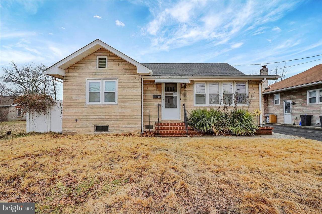 827 Olive Street - Photo 1