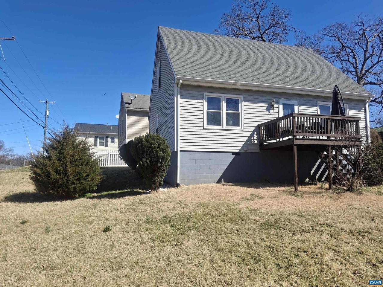 642 Delphine Ave - Photo 1