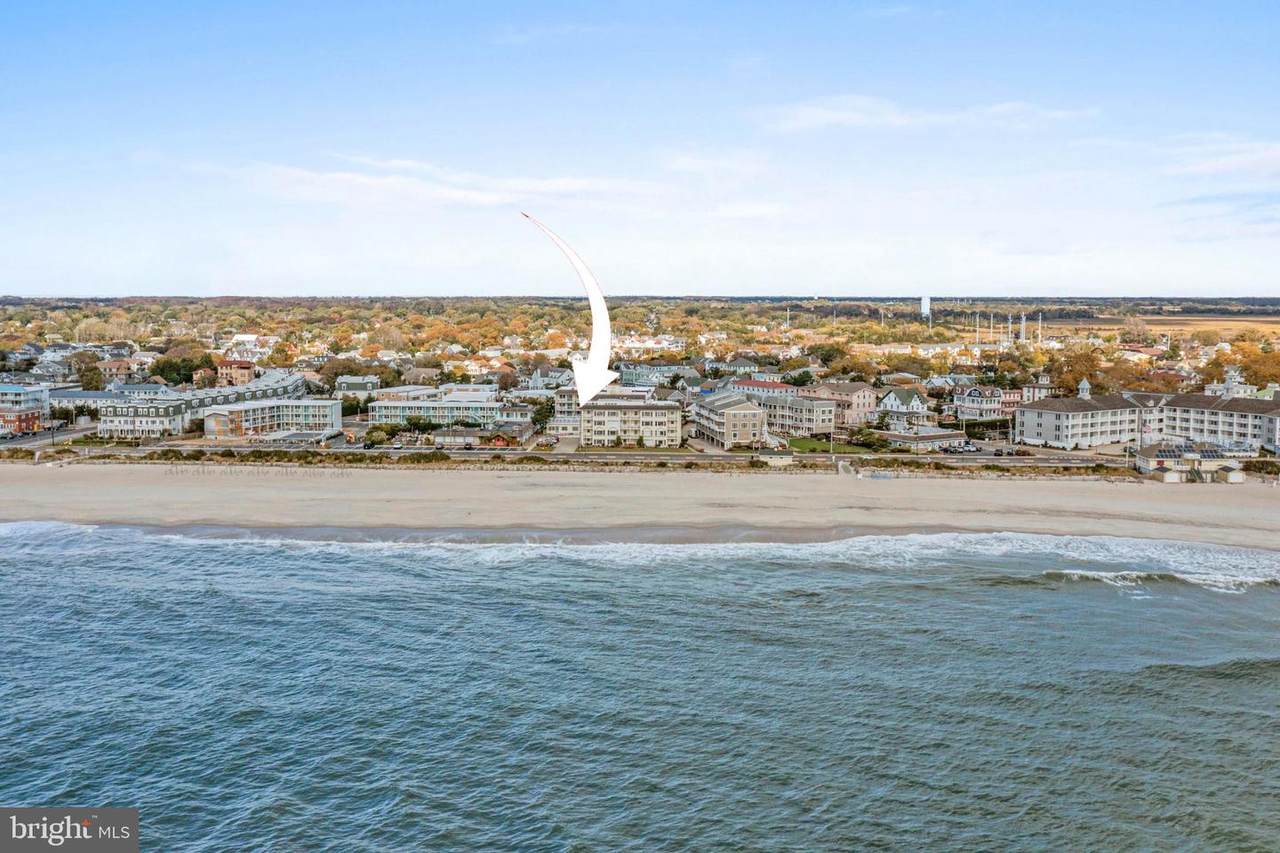 217 Beach Avenue - Photo 1