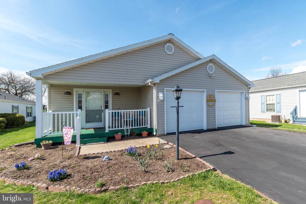 307 Carver Lane - Photo 1