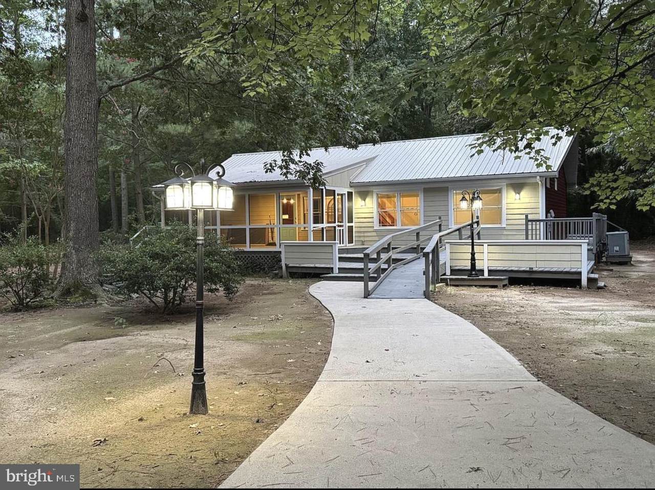 3835 Walt Thomas Road - Photo 1
