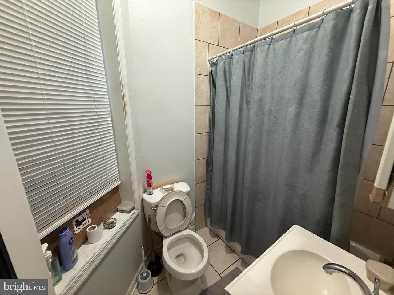 https://bt-photos.global.ssl.fastly.net/brightmls/1280_boomver_1_804623002204-2.jpg