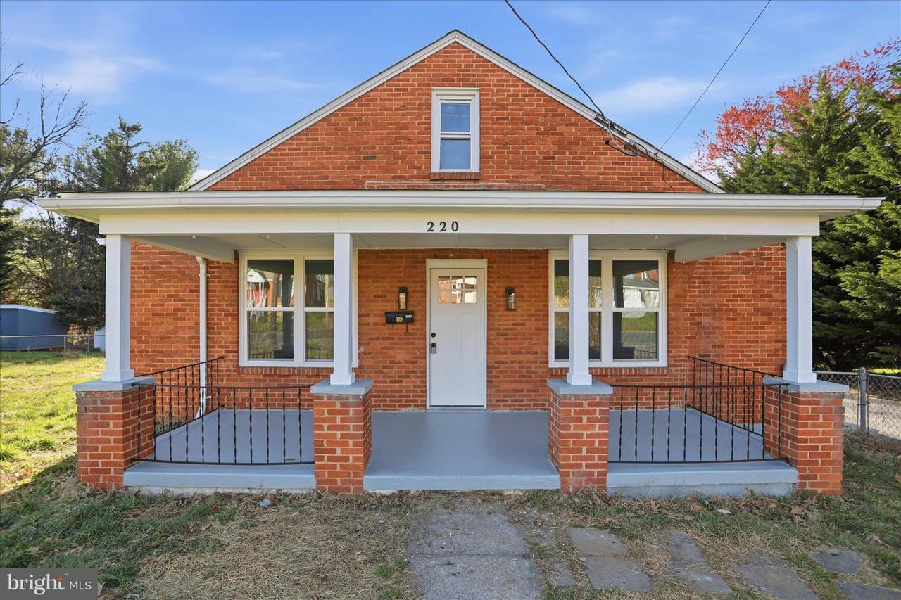 220 Manassas Avenue - Photo 1