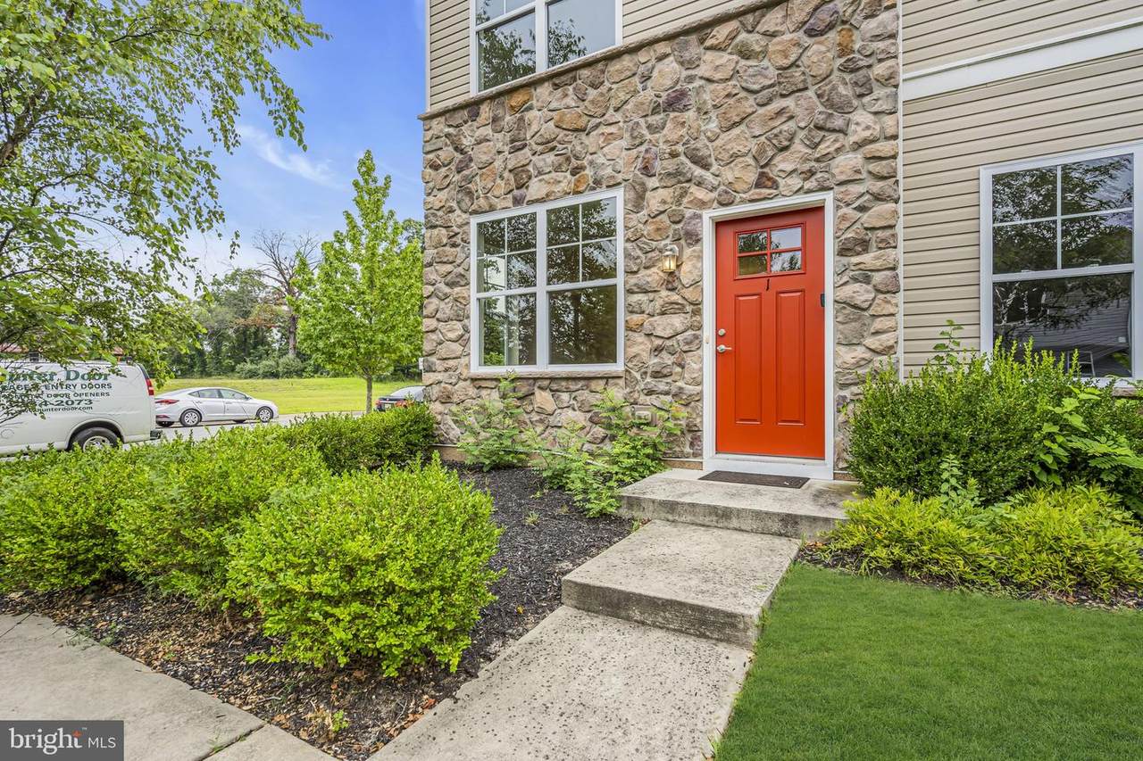 1 Rowand Way E - Photo 1