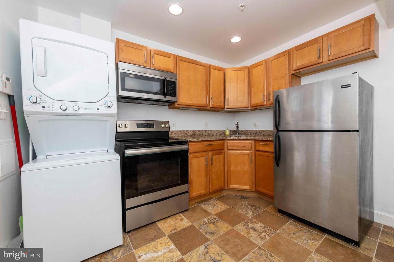 514 Hobart Place - Photo 1