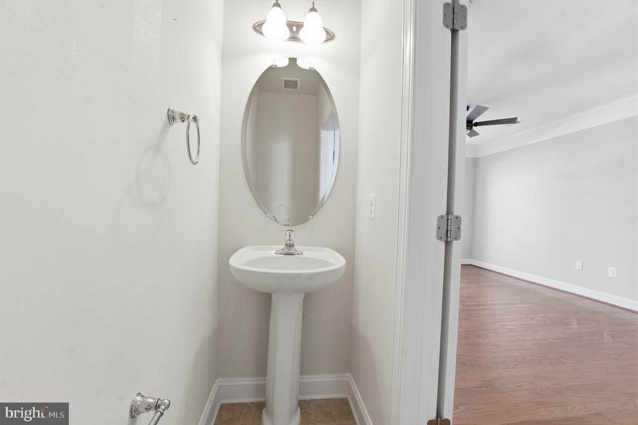 https://bt-photos.global.ssl.fastly.net/brightmls/1280_boomver_1_804626502096-2.jpg
