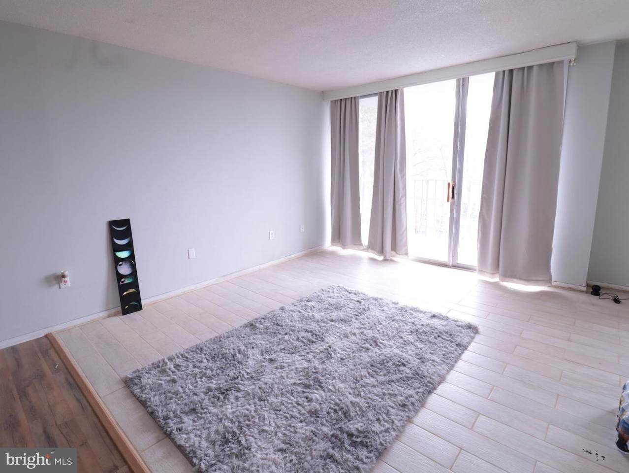 2059 Huntington Avenue - Photo 1