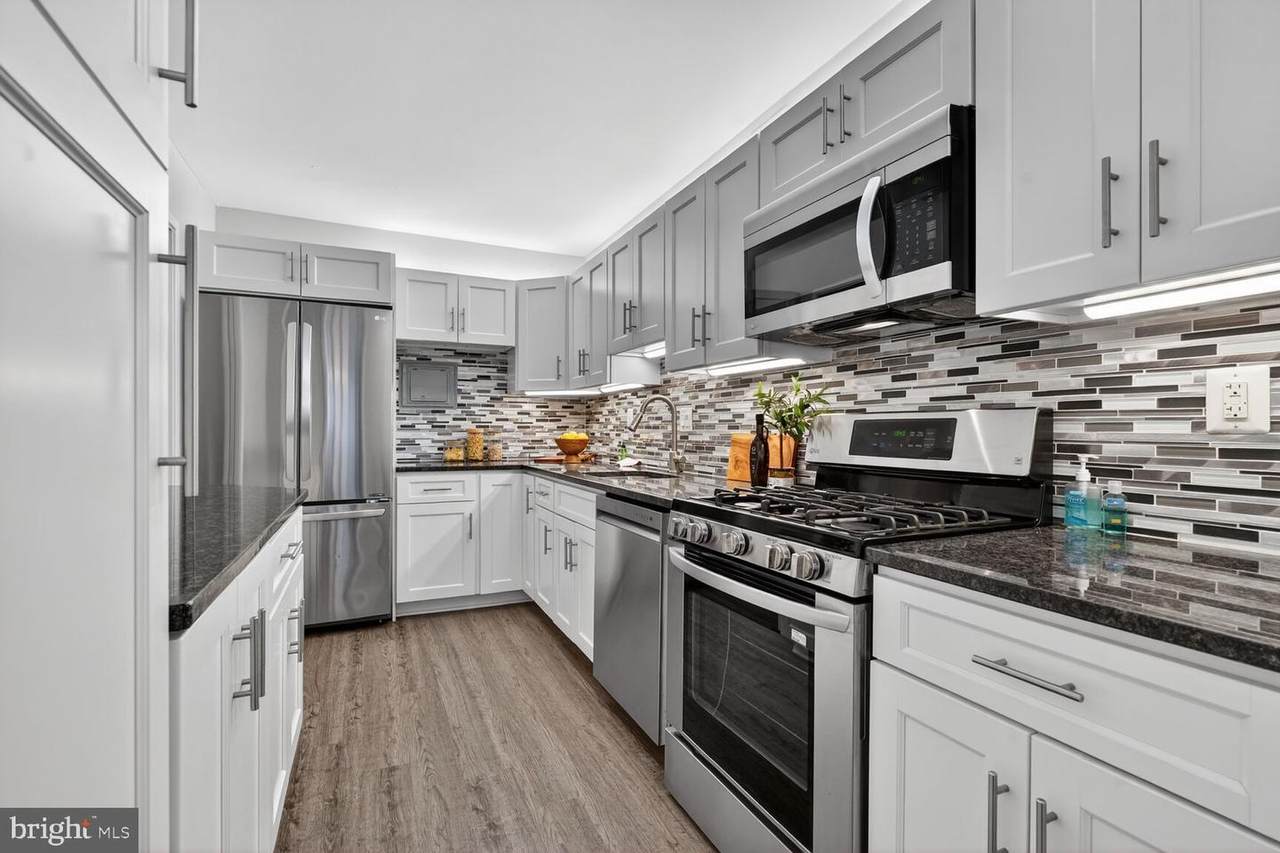 4515 Willard Avenue - Photo 1