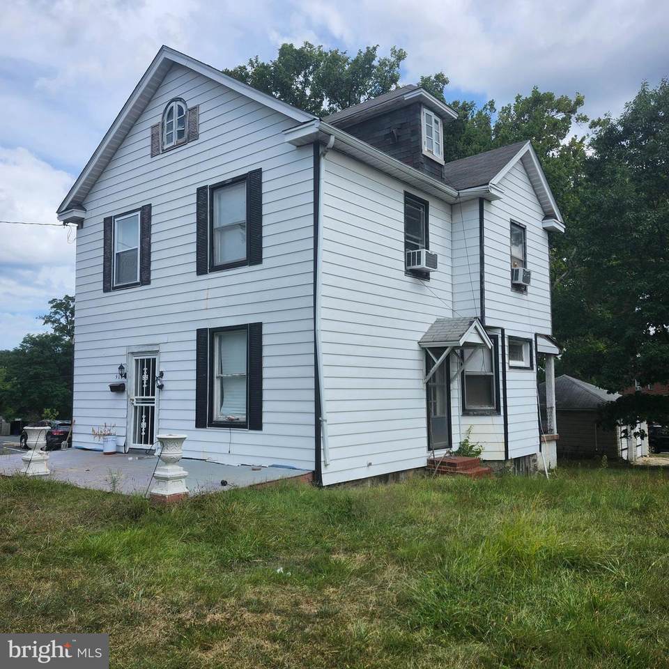 905 Cooks Lane - Photo 1