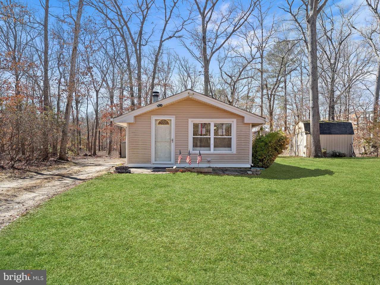1910 Winslow Road - Photo 1