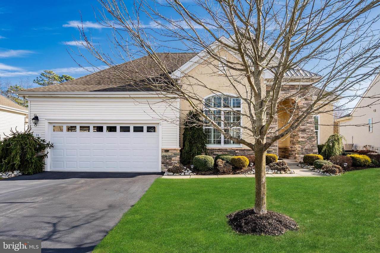 24 Norwalk Ln - Photo 1