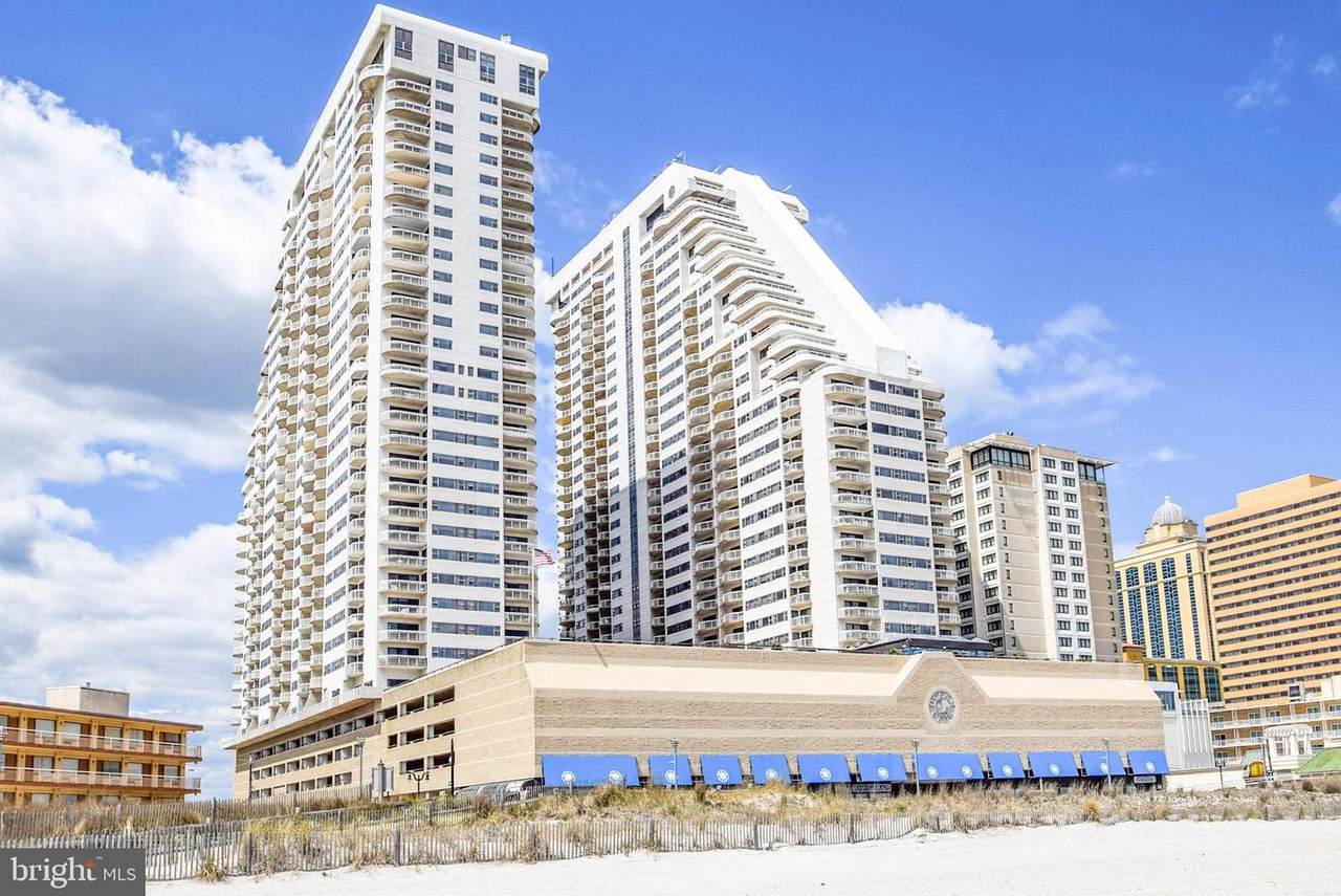 3101 Boardwalk - Photo 1