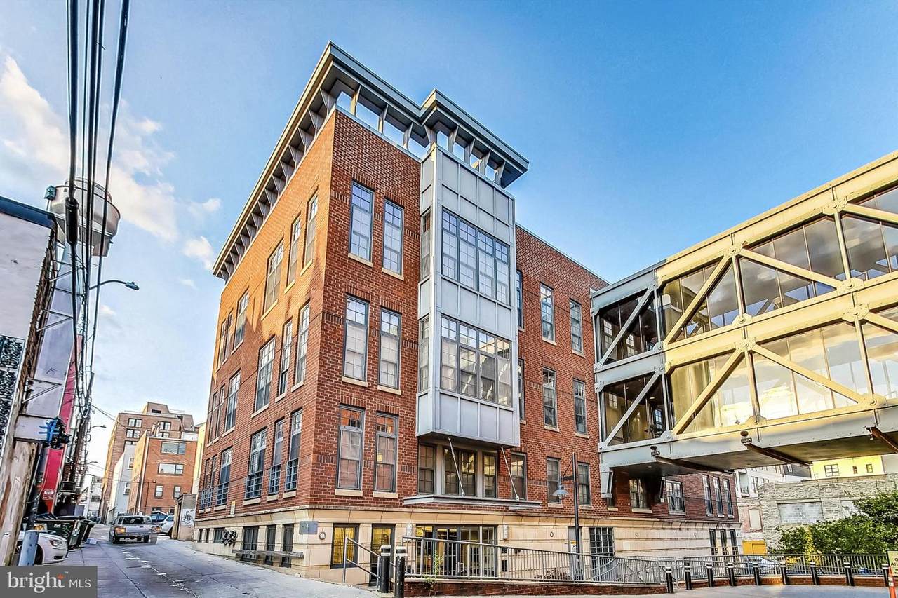 2328 Champlain Street - Photo 1