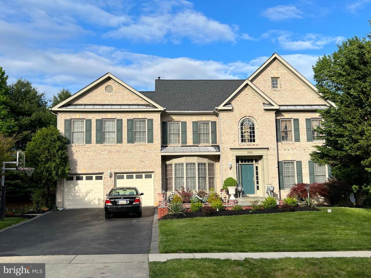 3911 Arbor Crest Way - Photo 1